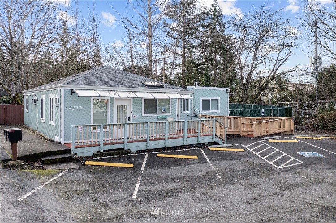 Listing 1876341 - Large Photo # 3