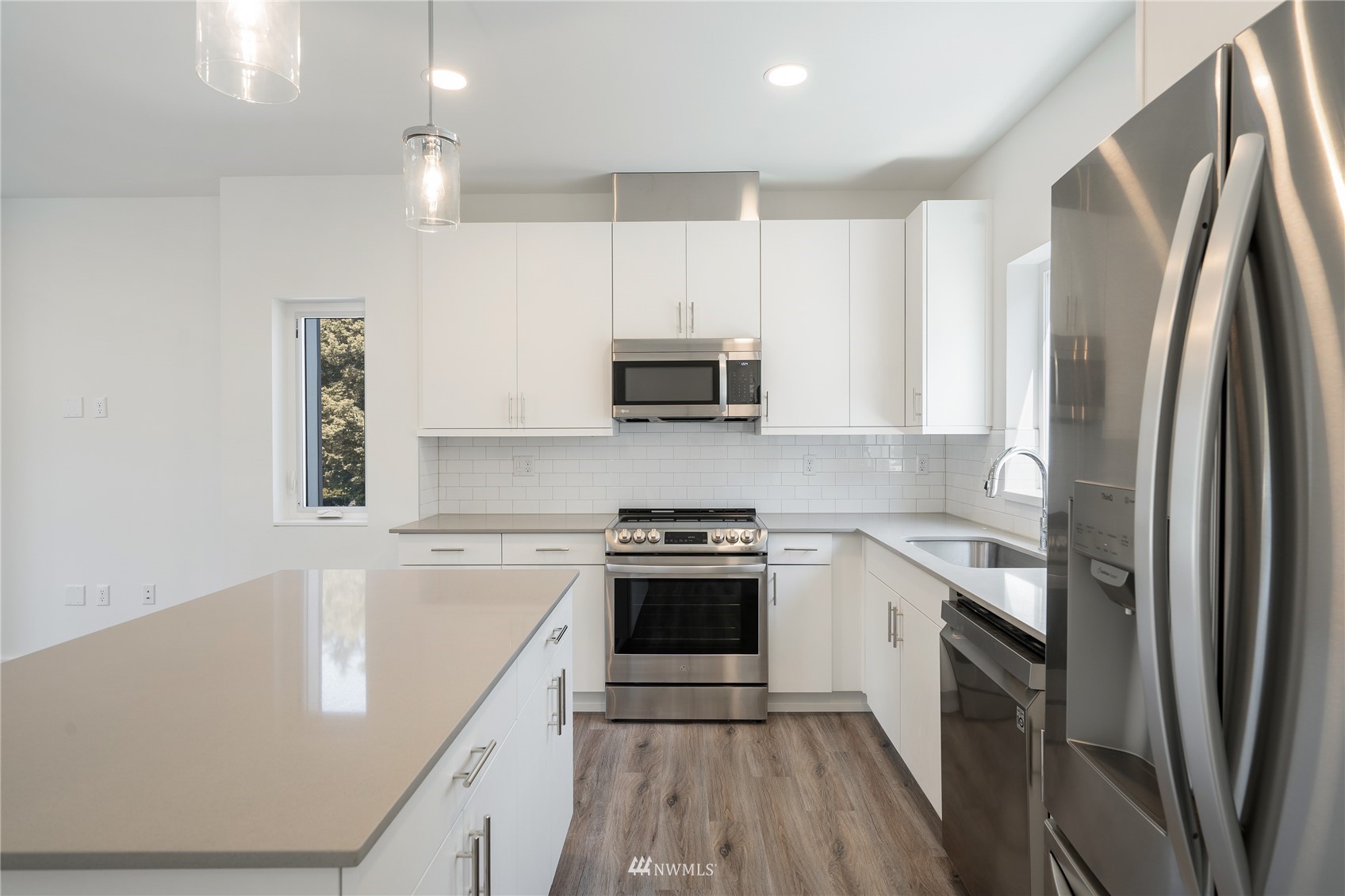 Listing 1883538 - Large Photo # 14