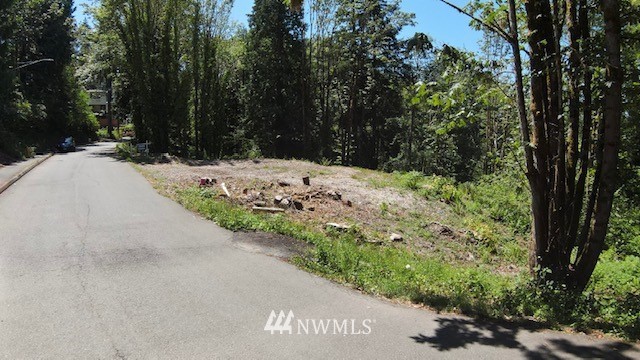 Listing 1940592 - Large Photo # 9
