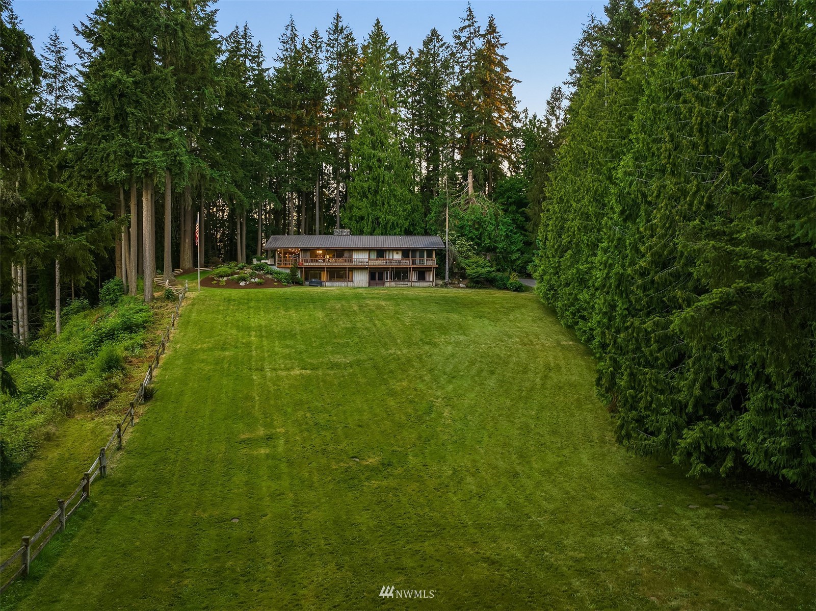 Listing 1968443 - Large Photo # 2