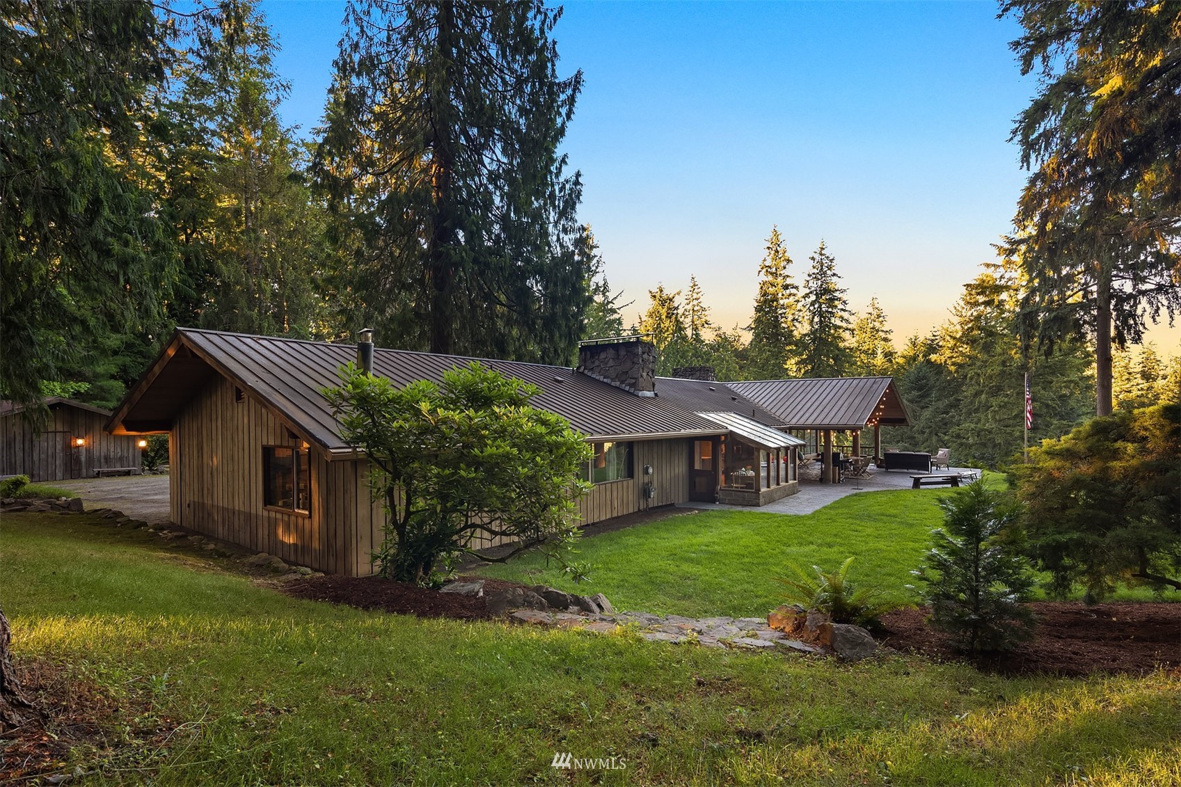 Listing 1976423 - Large Photo # 3