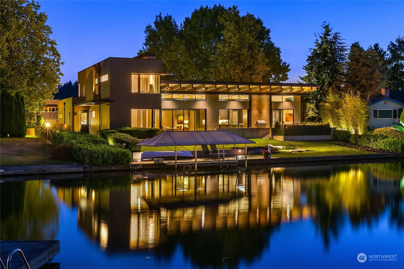 Listing 2002359 - Large Photo # 1