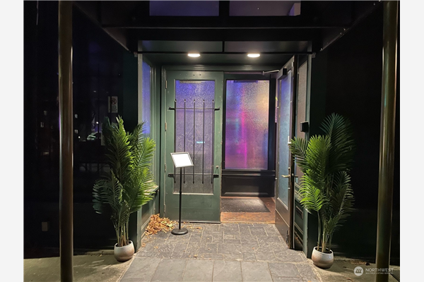 2324 First Avenue #R102, Seattle, WA 98121, Seattle