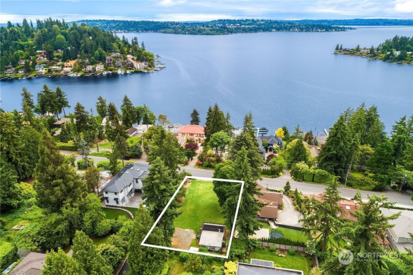 9552 Lake Washington Boulevard NE, Bellevue, WA 98004, Bellevue