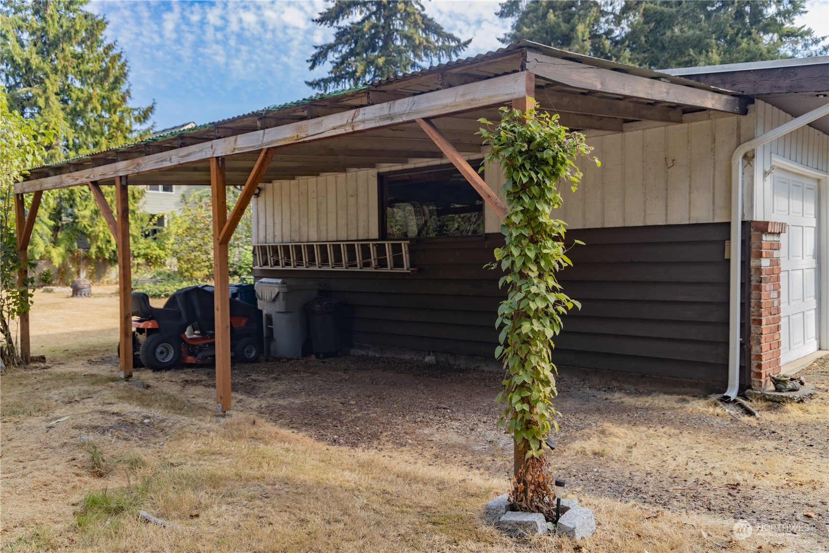 Listing 2021463 - Large Photo # 4