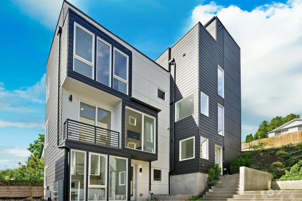 113 26th Avenue E #B, Seattle, WA 98112, Seattle