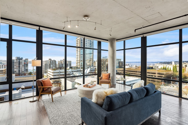 2720 3rd Avenue #901, Seattle, WA 98121, Seattle