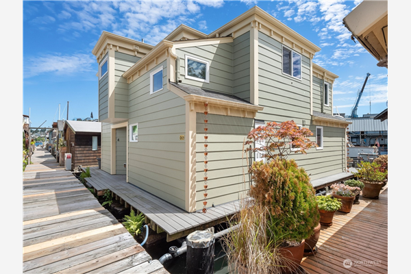 2420 Westlake Avenue N #4, Seattle, WA 98109, Seattle