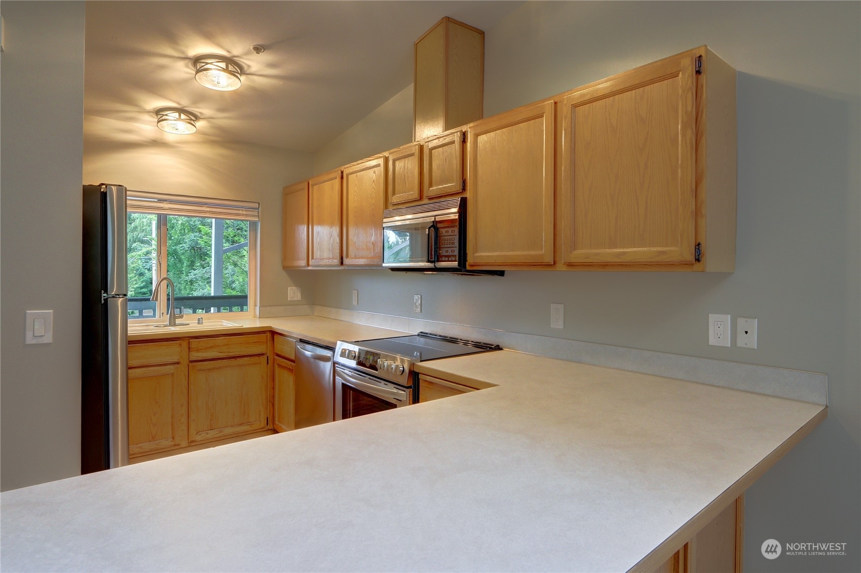 Listing 2029687 - Large Photo # 3