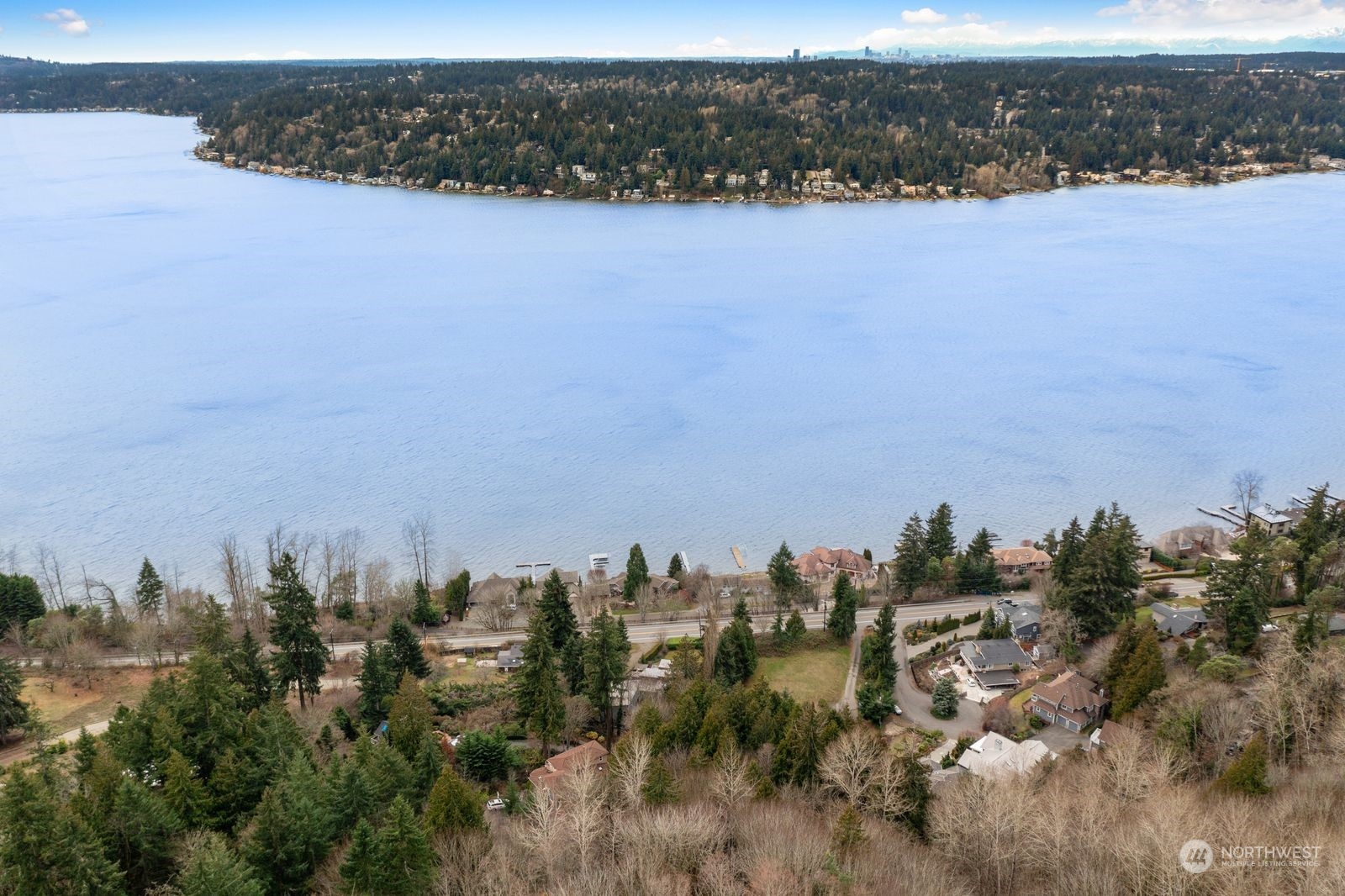 Listing 2032636 - Large Photo # 2