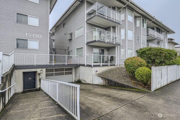 1700 12th Avenue S #304, Seattle, WA 98144, Seattle