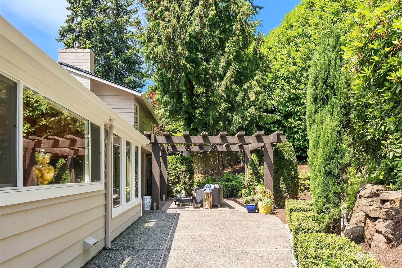 Listing 2036625 - Large Photo # 36