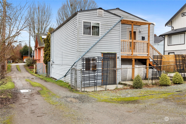 408 30th Avenue E, Seattle, WA 98112, Seattle