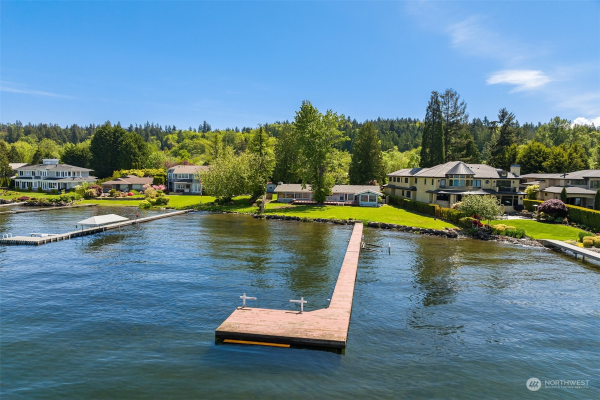 247 E Lake Sammamish Parkway SE, Sammamish, WA 98074, Sammamish