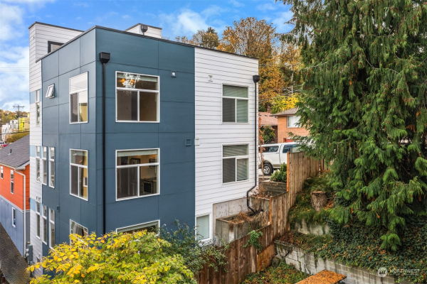 5057 37th Avenue S #B, Seattle, WA 98118, Seattle