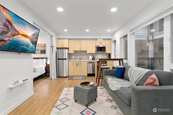 750 11th Avenue E #208, Seattle, WA 98102, Seattle