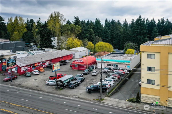 13720 Aurora Avenue N, Seattle, WA 98133, Seattle