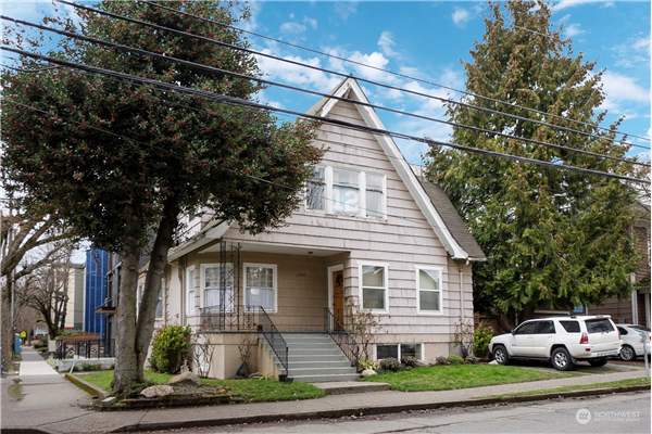 1002 E Republican Street , Seattle, WA 98102-5018, Seattle