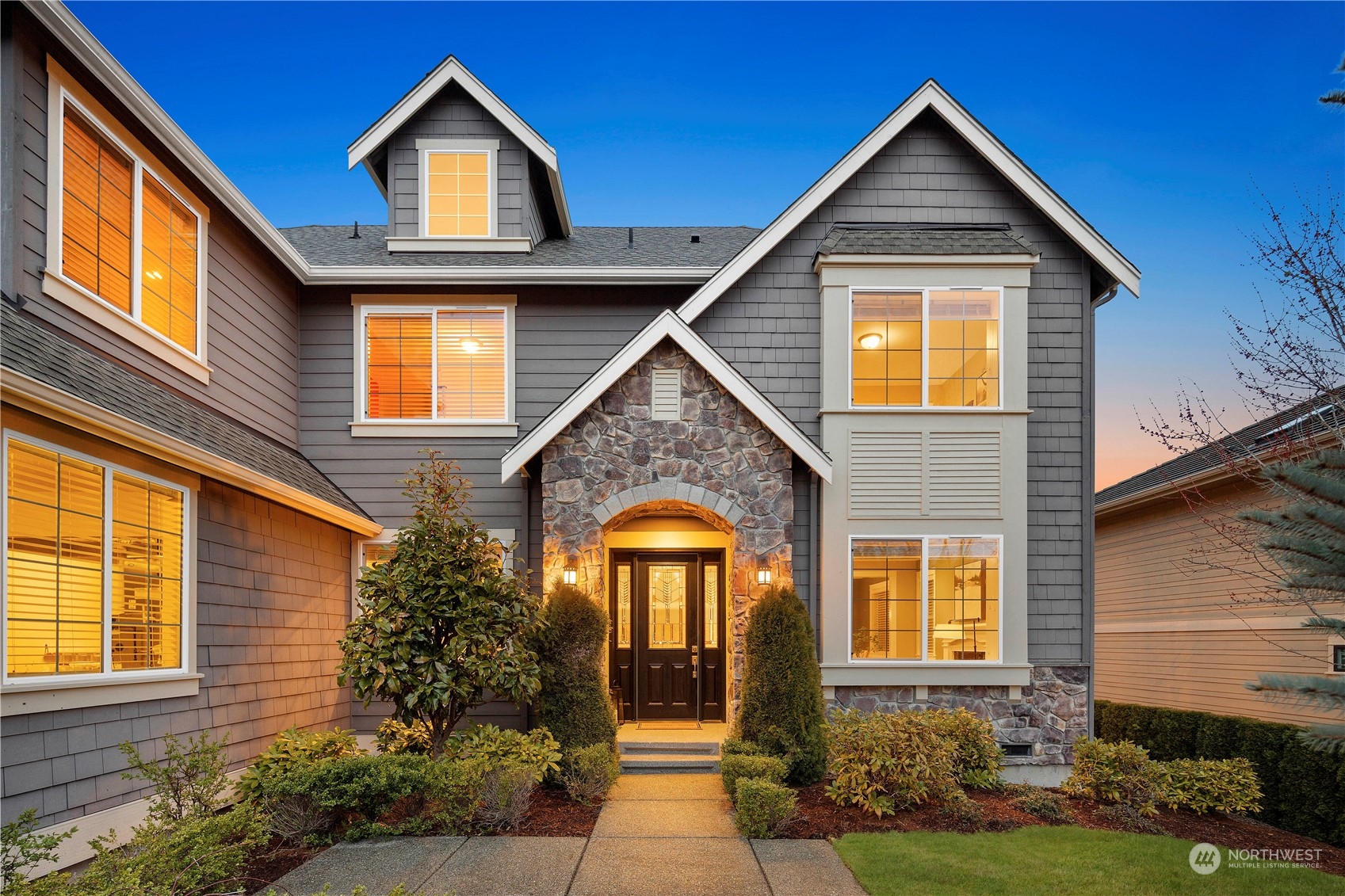 Listing 2043422 - Large Photo # 2