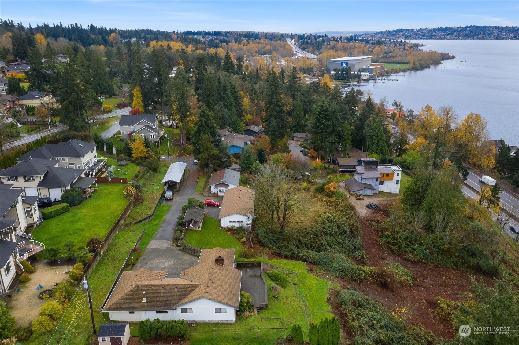 Listing 2043882 - Large Photo # 2