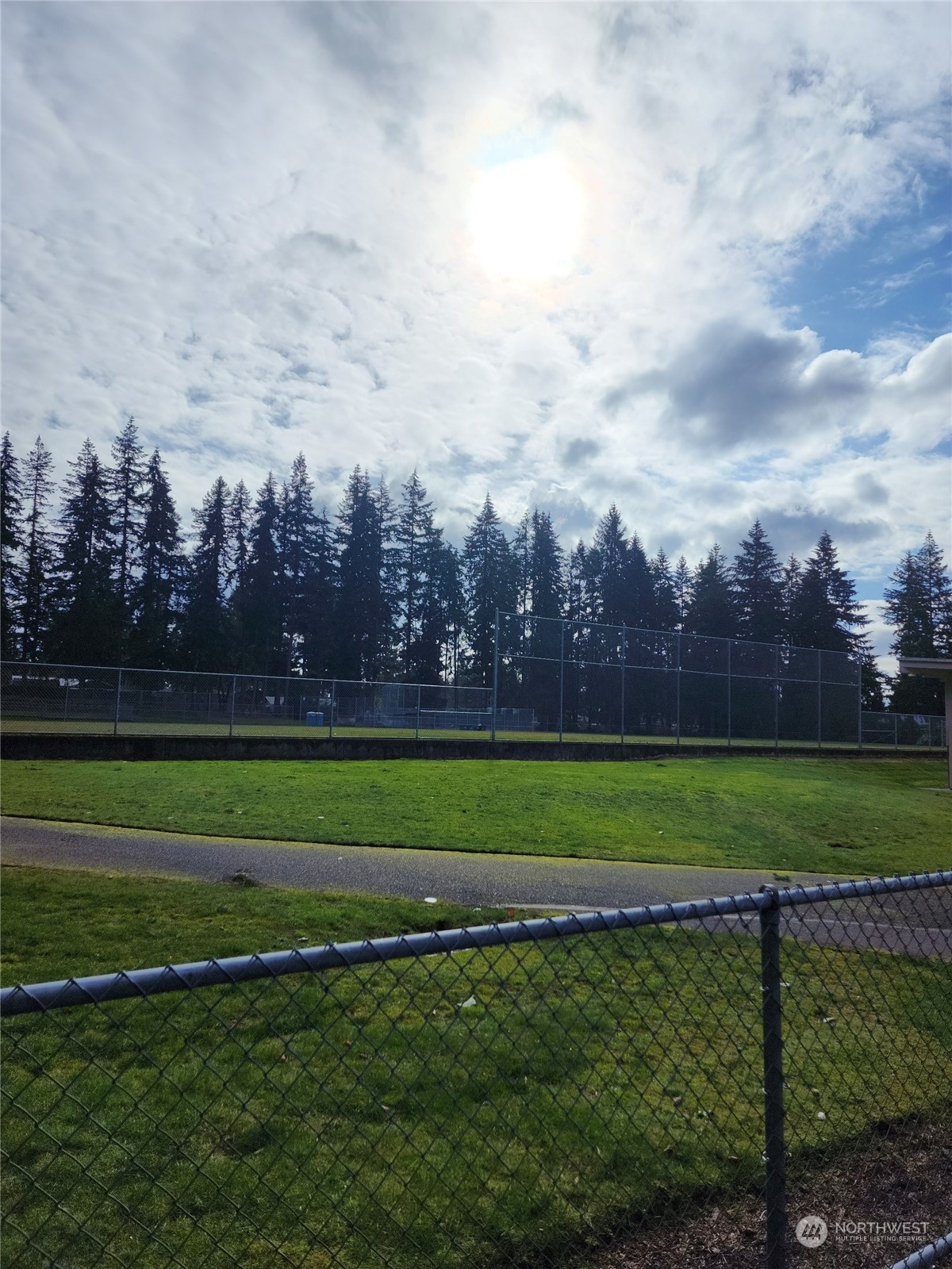 Listing 2043909 - Large Photo # 11