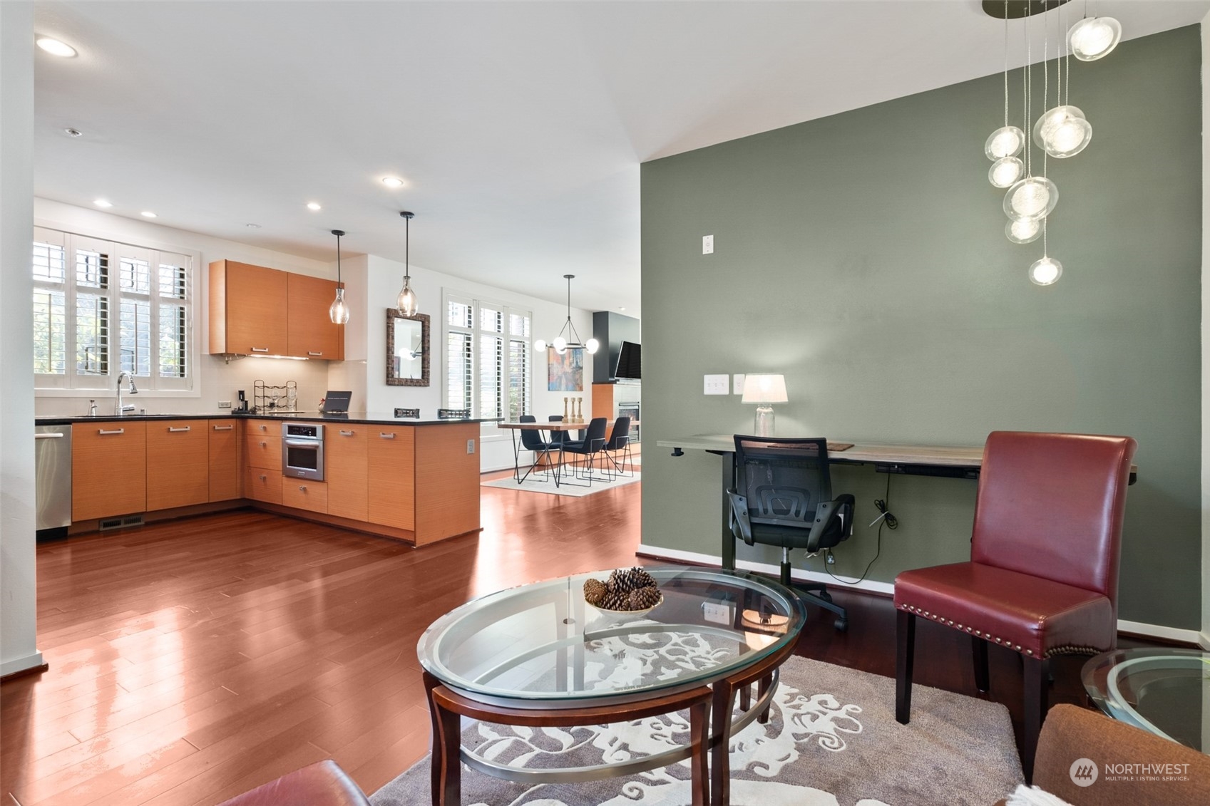 Listing 2045517 - Large Photo # 16