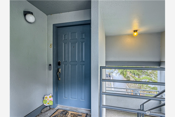 9522 1st Avenue NE #B-8, Seattle, WA 98115, Seattle