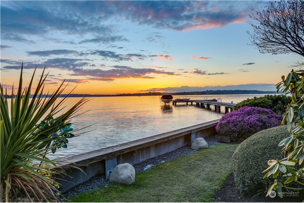 6209 Lake Washington Boulevard NE, Kirkland, WA 98033-6803, Kirkland