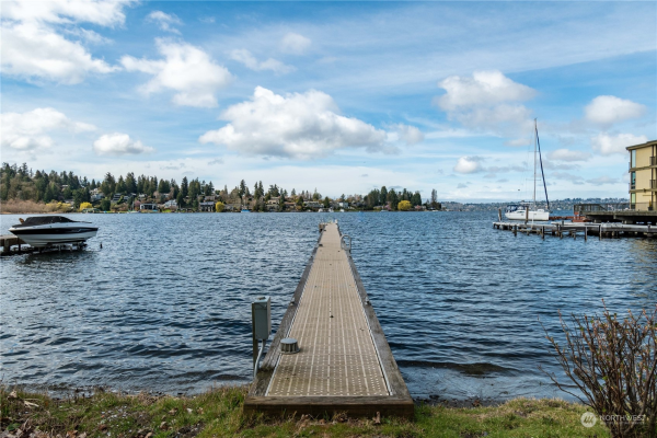 4545 Lake Washington Boulevard NE, Kirkland, WA 98033-7628, Kirkland