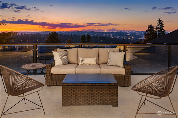 13504 SE 50th Place , Bellevue, WA 98006, Bellevue