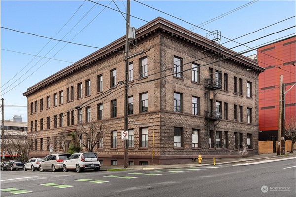22 John Street #6, Seattle, WA 98109, Seattle