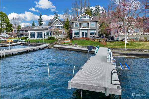 1317 E Lake Sammamish Shore Lane SE, Sammamish, WA 98075, Sammamish