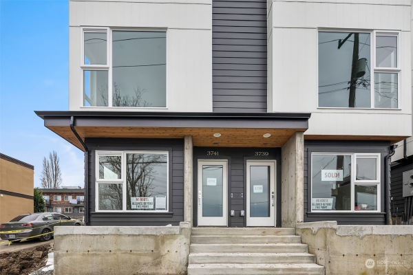 3727 D S Dawson Street , Seattle, WA 98118, Seattle
