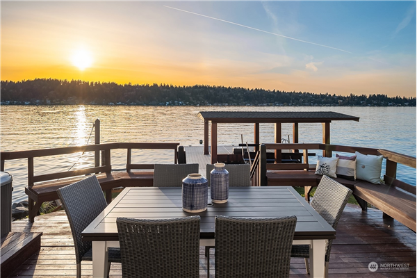 5021 Lakehurst Lane , Bellevue, WA 98006, Bellevue