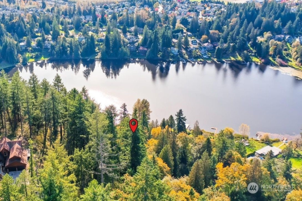 0 LOT X East Lake Desire Dr SE , Renton, WA 98058, Renton