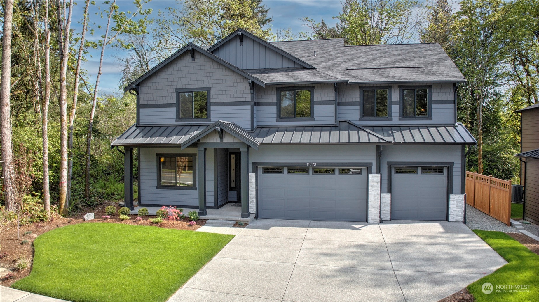 Listing 2066596 - Large Photo # 2
