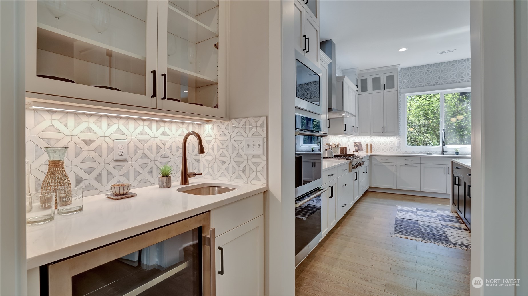Listing 2066596 - Large Photo # 17