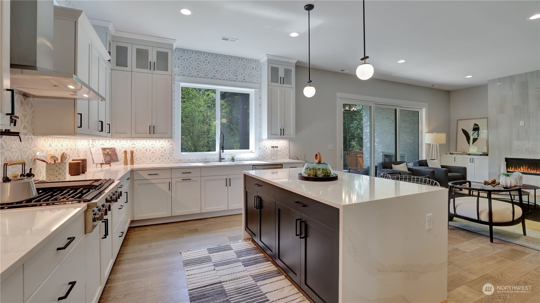 Listing 2066596 - Large Photo # 16