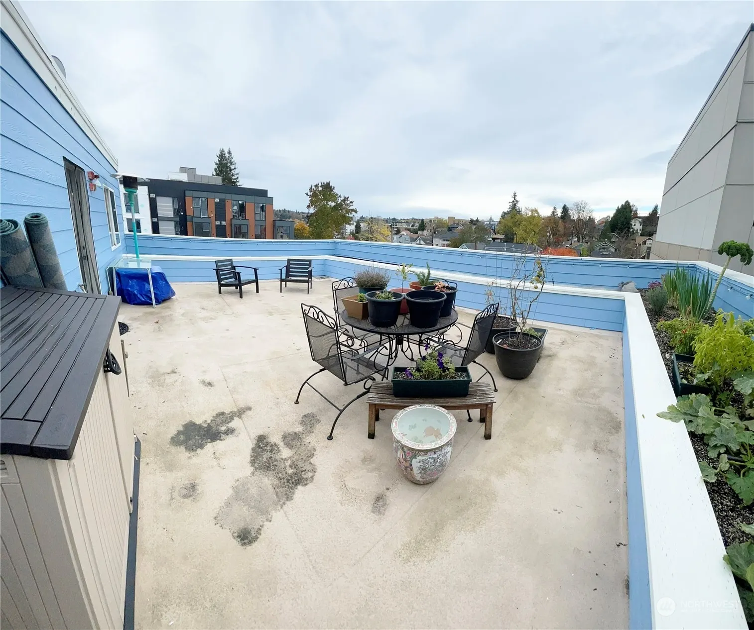 4105 Stone Way N, Seattle, WA 98103-8020