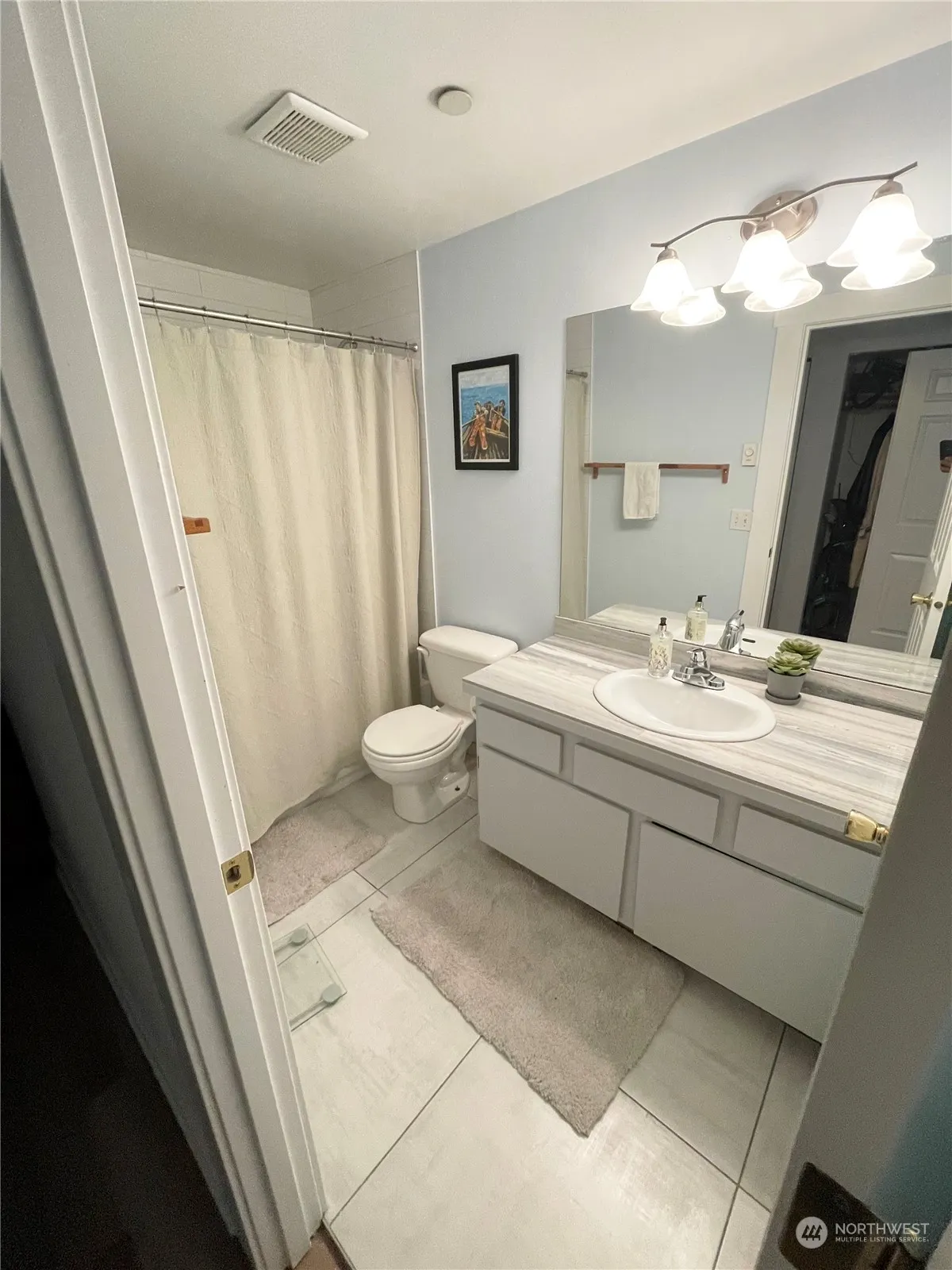 4105 Stone Way N, Seattle, WA 98103-8020