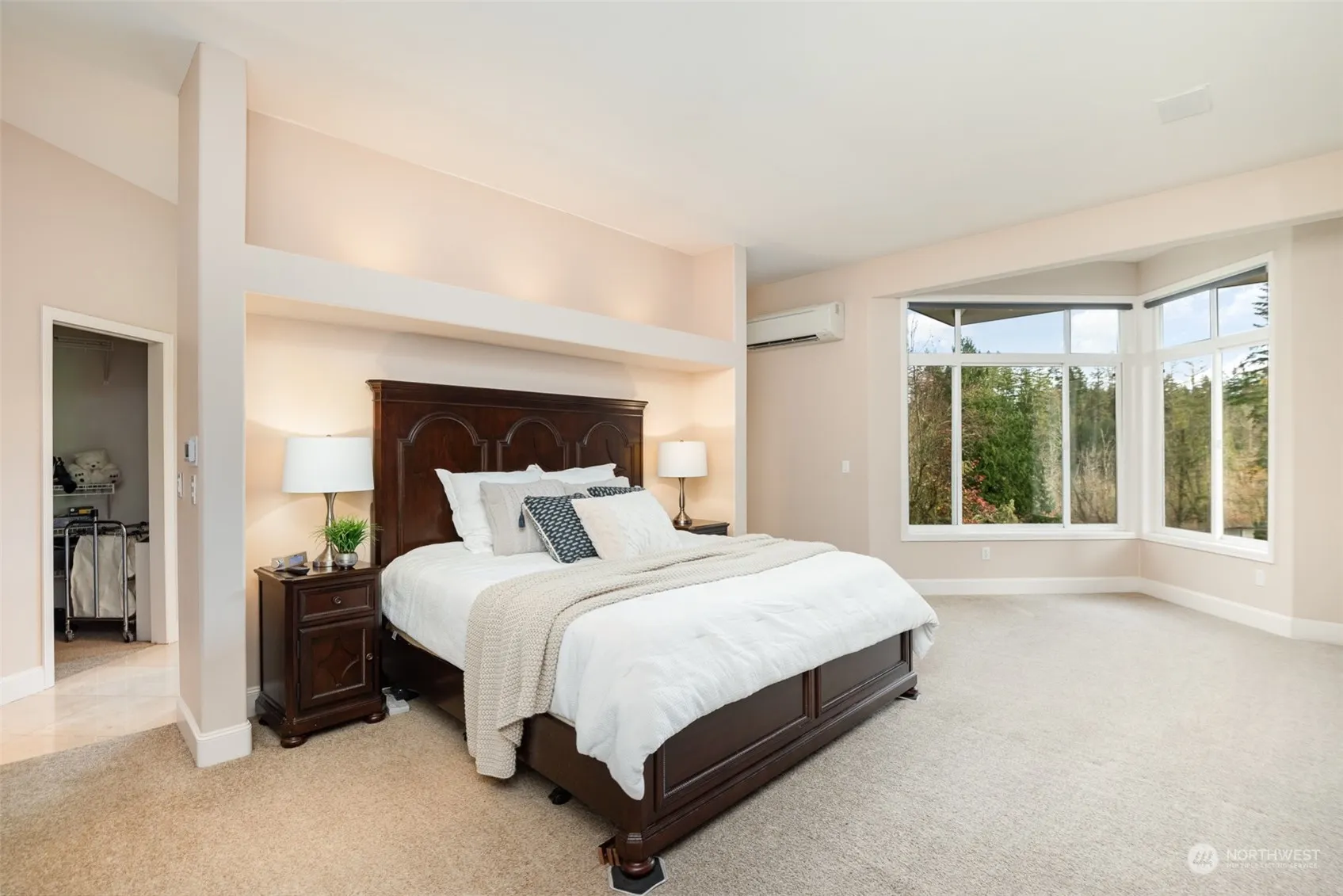 21315 SE 11th Street , Sammamish, WA 98075