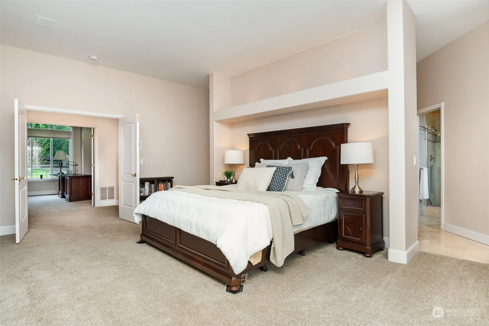 21315 SE 11th Street , Sammamish, WA 98075