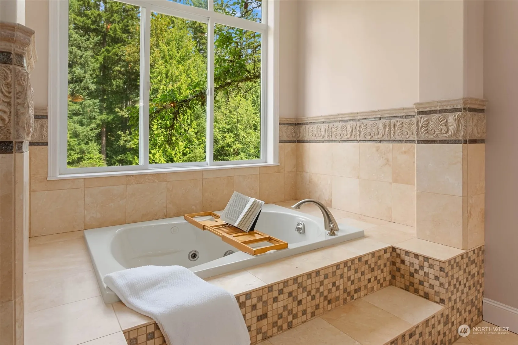 21315 SE 11th Street , Sammamish, WA 98075