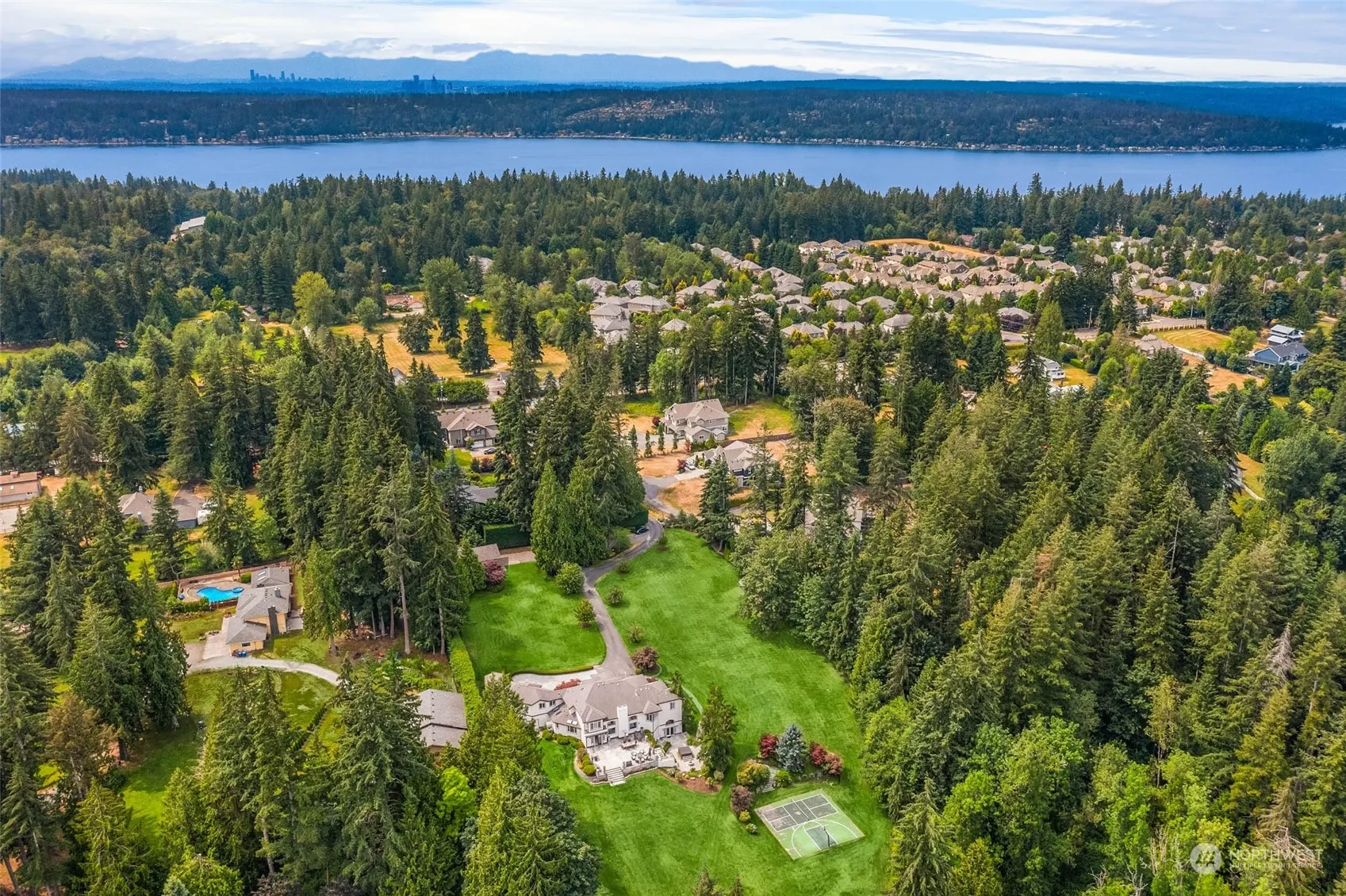 21315 SE 11th Street , Sammamish, WA 98075