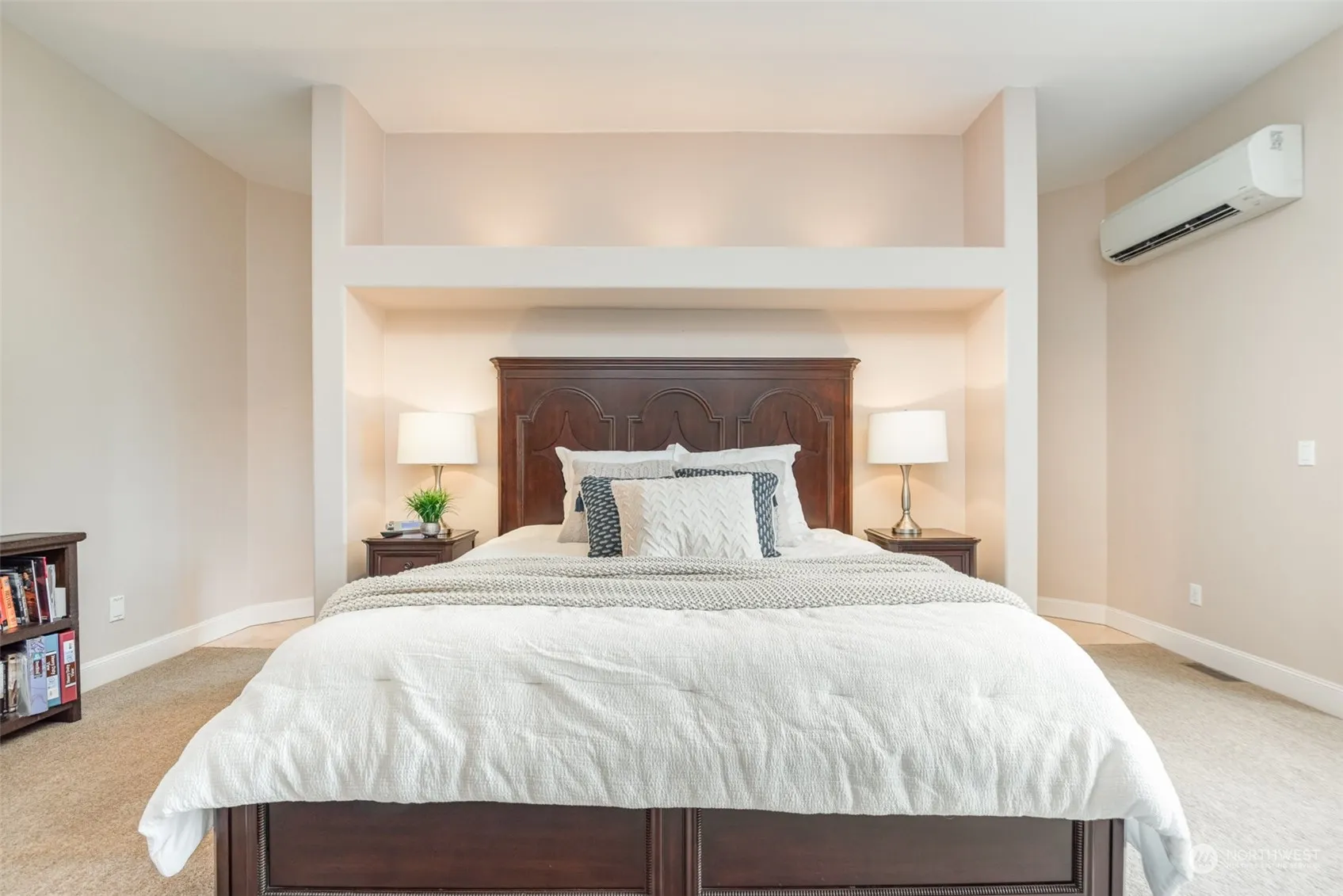 21315 SE 11th Street , Sammamish, WA 98075