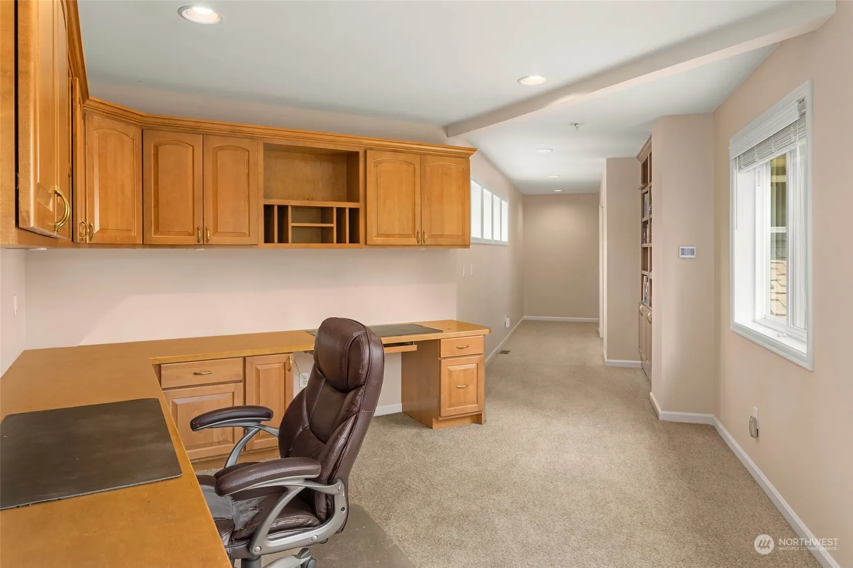 21315 SE 11th Street , Sammamish, WA 98075