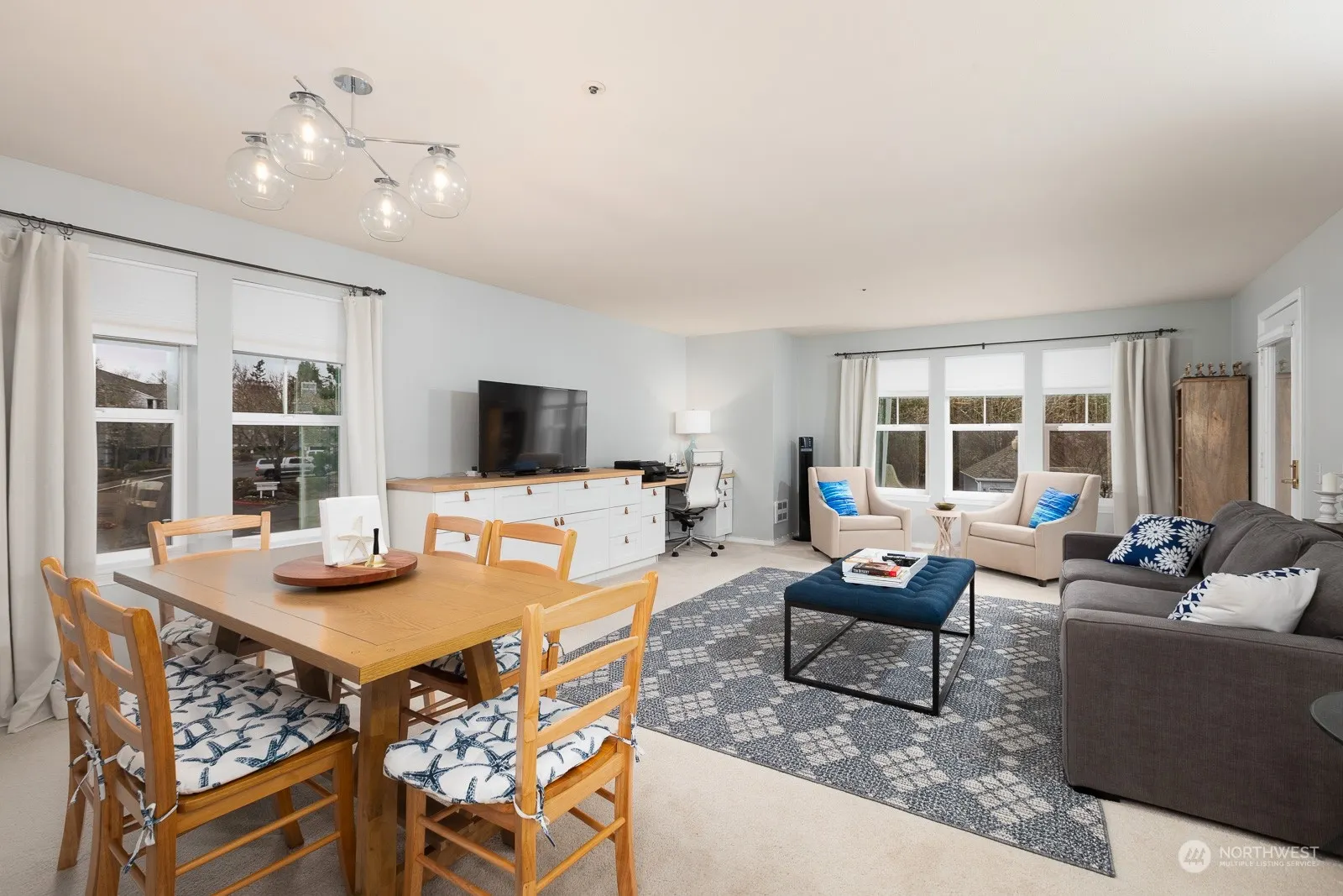 4081 224th Lane SE #211, Issaquah, WA 98029