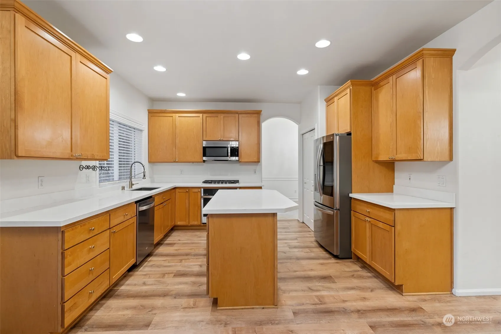 15733 NE 165th St , Woodinville, WA 98072