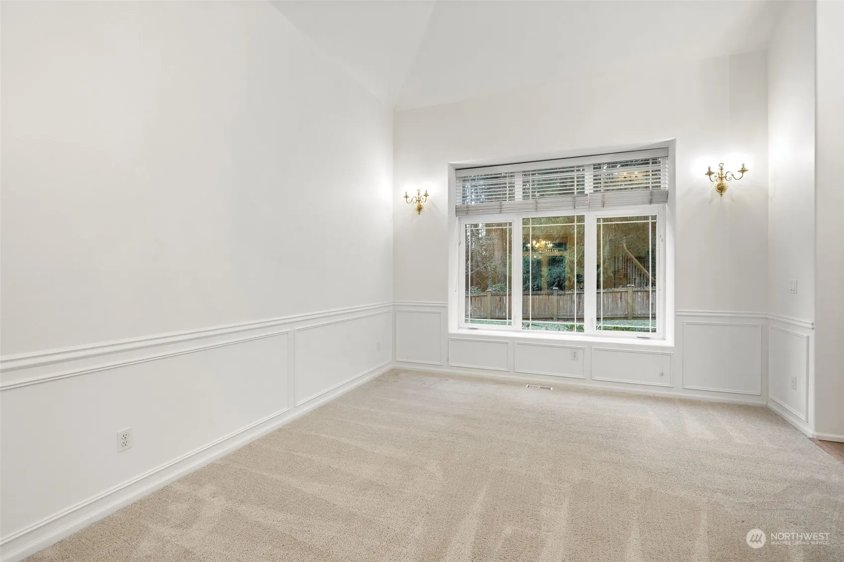 15733 NE 165th St , Woodinville, WA 98072