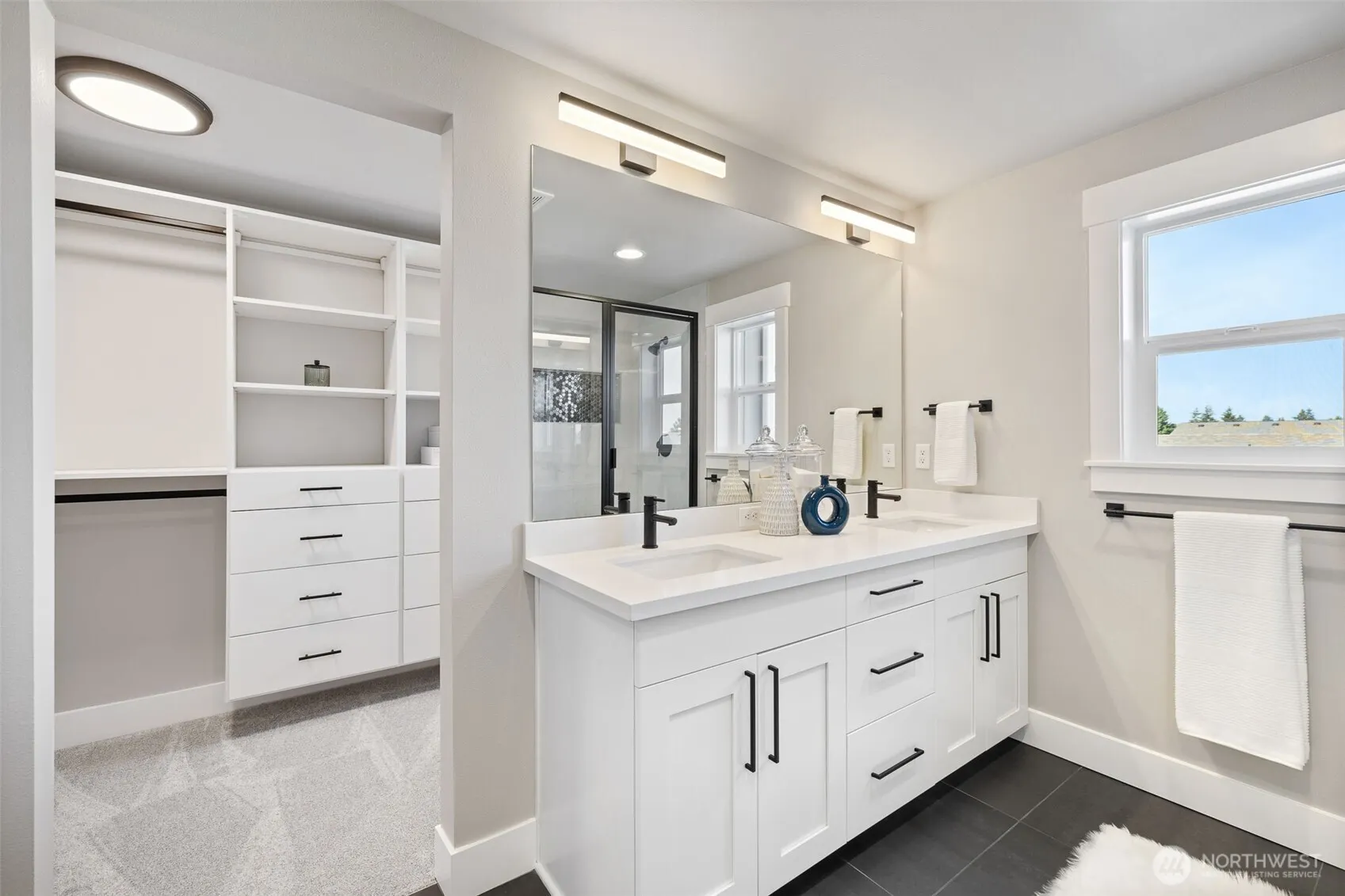 1102 168th Street SW, Lynnwood, WA 98037